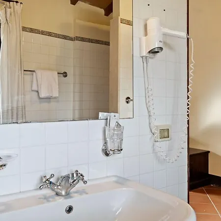 Vintage In With Swimming Pool *